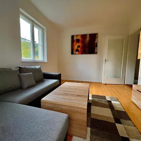 Monteurwohnungen An Der Tauber Apartmán *